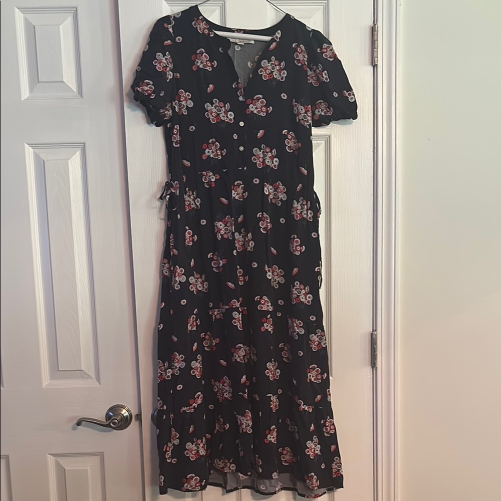 LOFT navy floral midi short sleeve dress; size 4